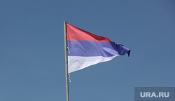 Фото. Пермь., флаг сербии, флаг пермской области