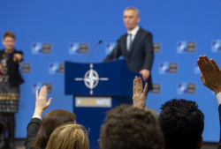 Клипарт. Сток Официальный сайт  «НАТО». Екатеринбург, нато, поднятые руки, столтенберг йенс
