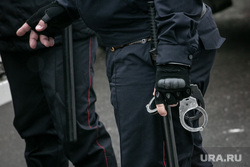 Клипарт "Полиция, доставка подследственного". Москва, полицейский, полиция, спецсредства, наручники