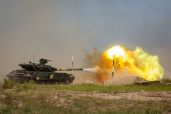 Официальный сайт президента Украины, военная техника, выстрел, военные действия, танк