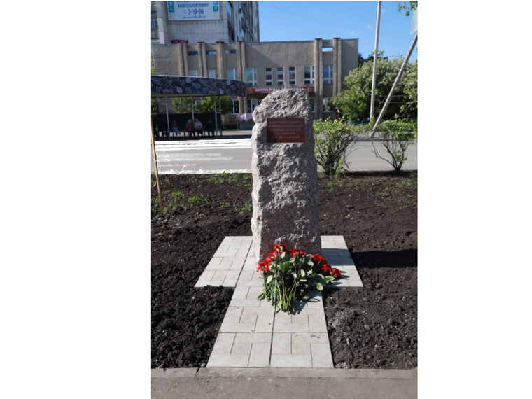 В Шадринске установили аллею памяти шадринцев, погибших при выполнении служебного долга в ходе специальной военной операции
