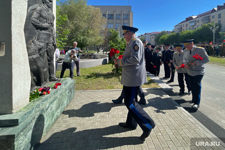 Ветераны погранвойск возложили цветы к мемориалу «Всех поколений»