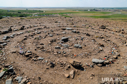 Аркаим. Архивные кадры 2010 года. Челябинская область, аркаим, спирали из камней