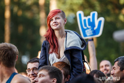 Рок-фестиваль Урал Фест 2016. Ural Fest на озере Балтым. Екатеринбург, концерт, урал фест, ural fest, рок-фестиваль, цветные волосы, девушка, молодежь