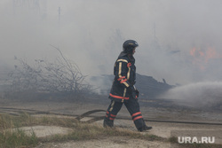 Пожар на Ватутина. Тюмень, мчс, дым, пожар, огонь