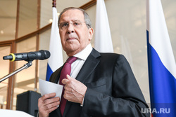 Пресс-подход к главе МИД РФ Сергею Лаврову в штаб-квартире РМК. Екатеринбург, лавров сергей
