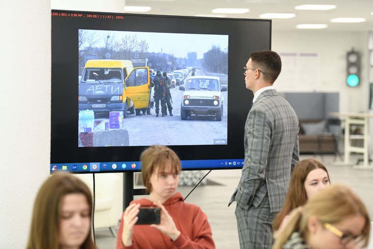 Журналисты URA.RU показали видео и фото, сделанные в ДНР и ЛНР