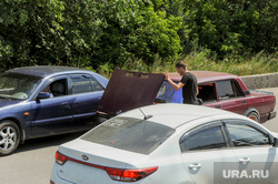 Алексей Текслер проверил готовность к вводу в эксплуатацию двух путепроводов. Челябинск, ремонт машины, ваз, капот