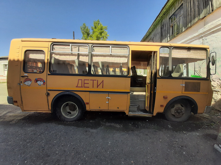 В городе Петухово продают школьный автобус 2009 года за 100 000 рублей