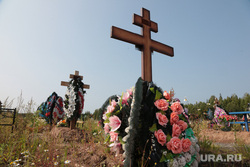 Городское кладбище Северное. Пермь, кладбище, крест могильный