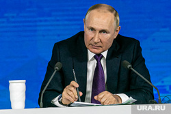 Семнадцатая ежегодная пресс-конференция президента РФ. Москва, портрет, путин владимир