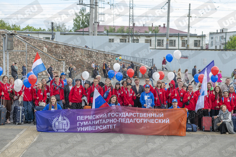 Встреча детей ДНР на жд вокзале Пермь-2. Пермь
