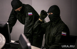 Обыск в "Ренова". Москва, фсб, силовики, маски-шоу