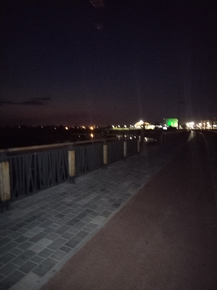 На набережной в Заречном микрорайоне не горят фонари в вечернее время
