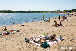 Пляж Верхний бор. Тюмень, вода, берег, загар, лето, карьер, пляж, отдых, озеро, водоем, река кама, отдых на берегу, загорать, загарание, база отдыха верхний бор, верхний бор