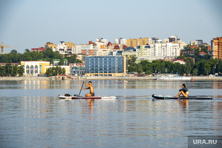 Вечер на реке Кама. Пермь
