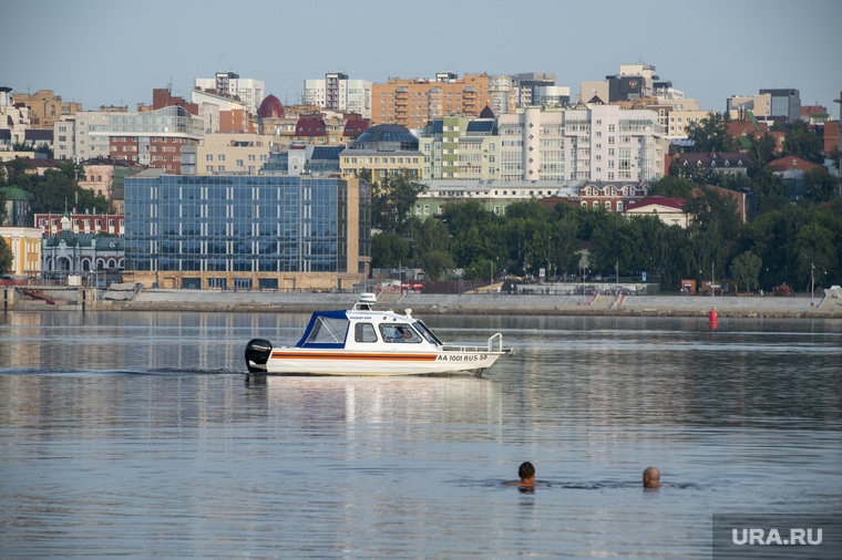Вечер на реке Кама. Пермь