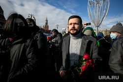 Мемориал на месте убийства Бориса Немцова на Большом Москворецком мосту. Москва , яшин илья