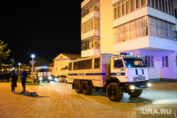 Второй день протестов против строительства храма Св. Екатерины в сквере около драмтеатра. Екатеринбург, автозак, омон