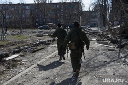 Обстановка в Мариуполе после освобождения. Украина, последствия, украина, ополченец, мариуполь, война, днр, патруль, патрулирование, разрушения, зачистка, обстрел, народная милиция, сво, специальная военная операция