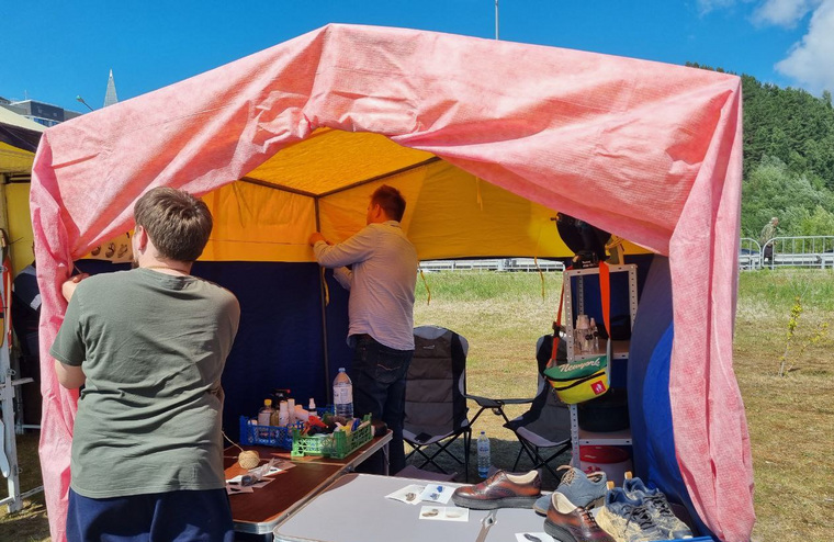 Палатка, цвет которой организаторы «Пикник ХМ» потребовали закрыть