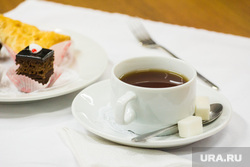 Встреча губернатора ХМАО с приемными семьями. Ханты-Мансийск, чай, завтрак, чашка, еда