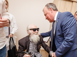 Алексей Орлов взял шефство над ветераном в мае
