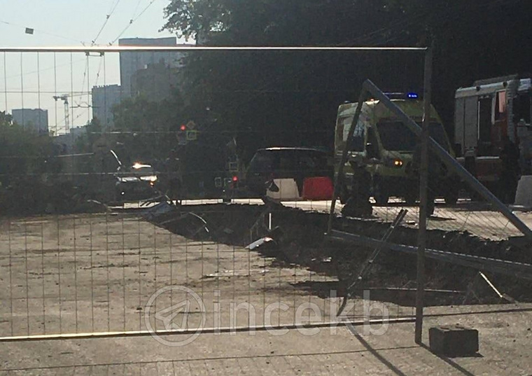 Авария произошла возле ТЦ «Парк-Хаус» на Сулимова