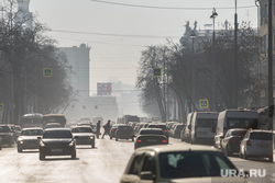 Пыль. Екатеринбург, пыль в городе, проезжая часть, загрязнение среды, экология