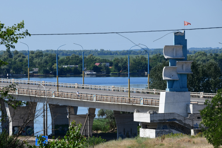Вид на Антоновский мост