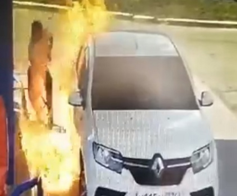 Водитель получил ожоги ног