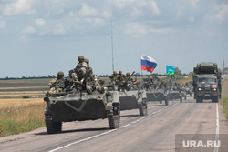 Колонна военной техники в районе Запорожской области. Запорожская область, военные, танк, сво