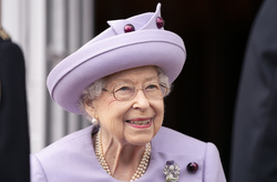Елизавета II пригласит нового премьер-министра для формирования правительства