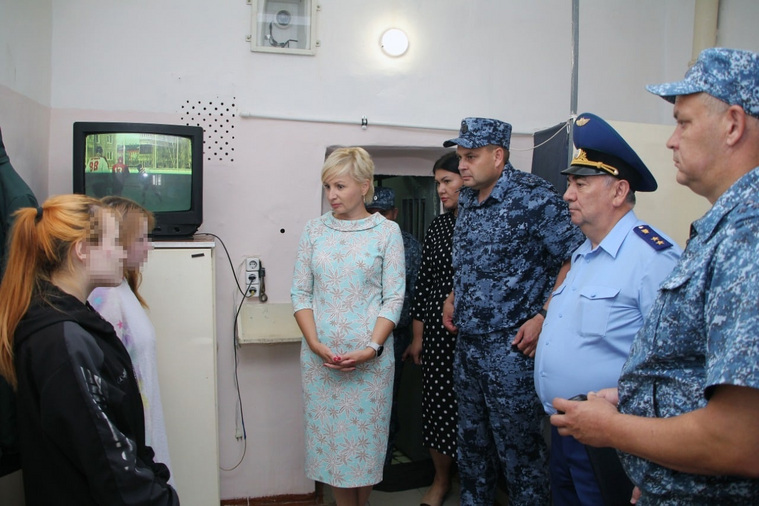 В СИЗО обмудсмен была вместе с прокурором Челябинской области Кареном Гарбиеляном