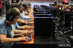 Соревнования посвященные восьмилетию компьютерной игры World of Tanks. Челябинск, компьютерная игра, хакеры, геймеры, компьютерные пираты
