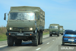 Военная техника на трассе М4 в направлении на Ростов, военный камаз
