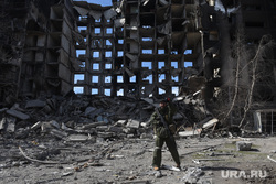 Обстановка в Мариуполе после освобождения. Украина, пожар, пожарище, руины, последствия, украина, ополченец, мариуполь, война, днр, патруль, патрулирование, разрушения, зачистка, обстрел, народная милиция, сво, специальная военная операция