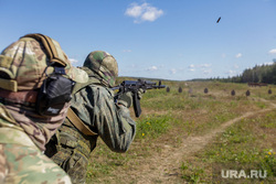 Тренировка добровольцев перед отправкой в Украину. Свердловская область, милитари, автомат, калашников, армия, оружие, стрельба, война, добровольцы, выстрел, спецоперация, чвк, сво, наемники