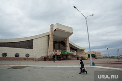 Виды города. Нижневартовск, железнодорожный вокзал, город нижневартовск, жд вокзал