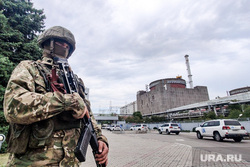 МАГАТЭ на ЗАЭС. Энергодар, силовики, армия, военные, вежливые люди, спецназ, солдат, спецура, заэс, магатэ, запорожская атомная электростанция, блок-пост, автомобили оон, силы специальных операций