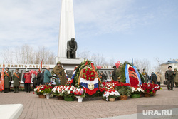 Празднование Дня Победы в ВОВ в Салехарде, памятник солдату, день победы, город салехард, 9 мая, мемориал победы