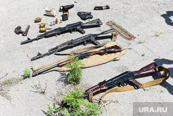 Схрон с оружием на окраине Херсона. Украина, Херсонская область, автомат, оружие, автоматы, тайник, боевое оружие, схрон с оружием