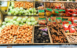 Продукты. Цены. магазин Проспект. Челябинск., капуста, овощи, морковь, свекла, лук