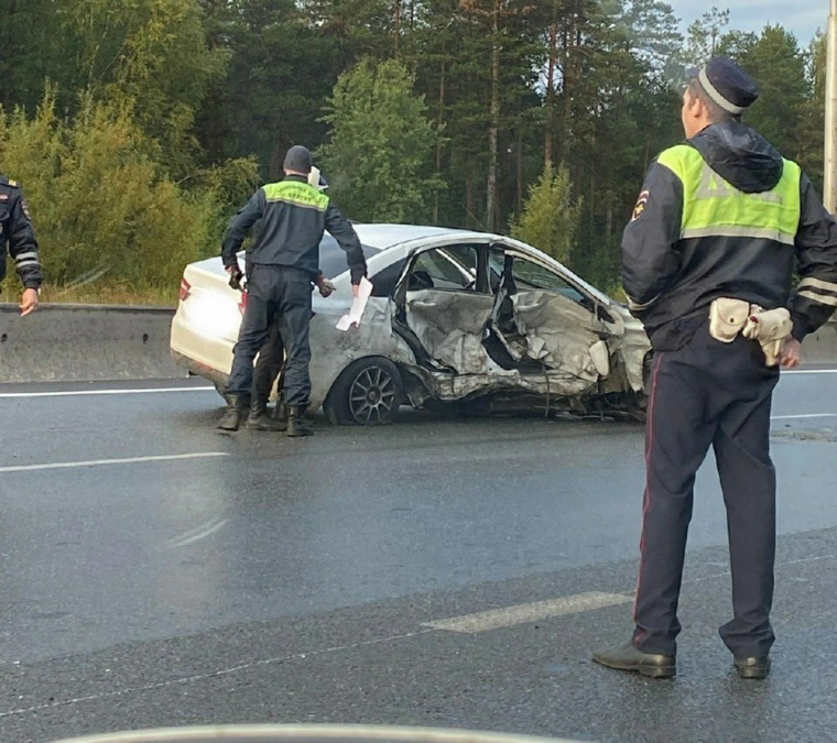 В Сургуте на объездной дороге произошла серьезная авария