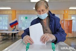 Выборы 2020. Выборы депутатов Курганской областной  думы седьмого  созыва. Курган , выборы, избирателный участок, триколор, голосование
