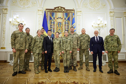 Официальный сайт президента Украины.stock Москва