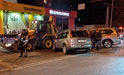 Массовая авария в Екатеринбурге произошла из-за иномарки, вылетевшей на красный