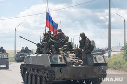 Колонна военной техники в районе Запорожской области. Запорожская область, военные, танк, сво