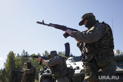 Тренировка добровольцев перед отправкой в Украину. Свердловская область, бтр, милитари, автомат, калашников, армия, оружие, война, добровольцы, спецоперация, чвк, сво, наемники