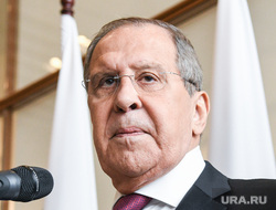 Пресс-подход к главе МИД РФ Сергею Лаврову в штаб-квартире РМК. Екатеринбург, лавров сергей